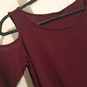Cold Shoulder Burgundy Knit Blouse BKE